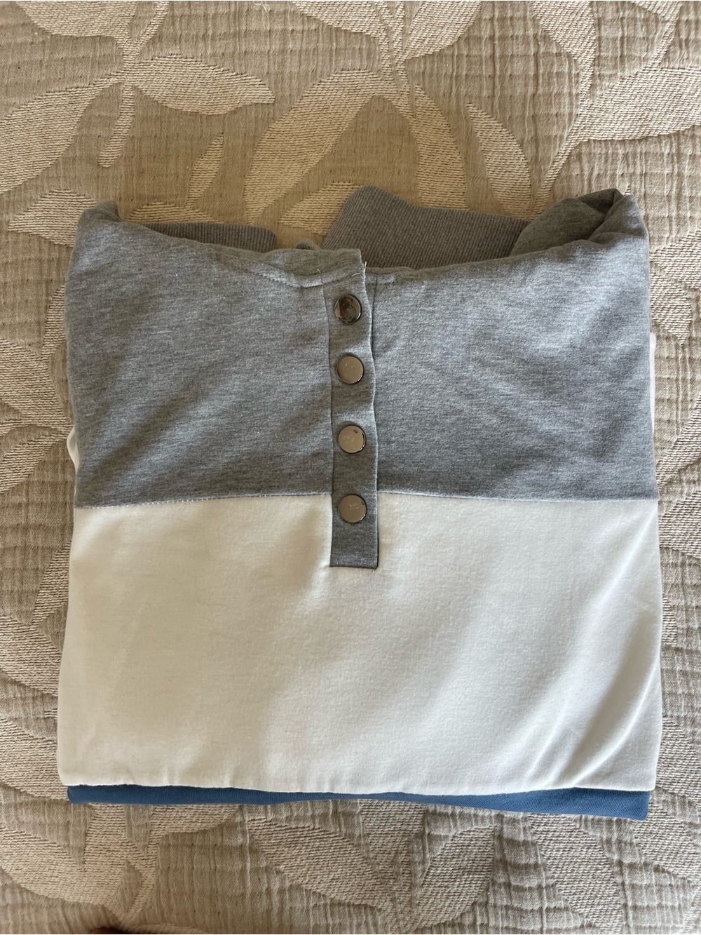 Women's Colorblock Hooded Sweatshirt - Gray, White & Blue - Picture 3 of 5